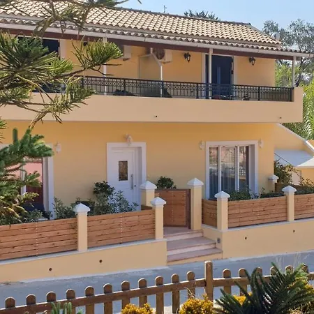 Helen & Apartamento Agios Stefanos Avliotes (Corfu)
